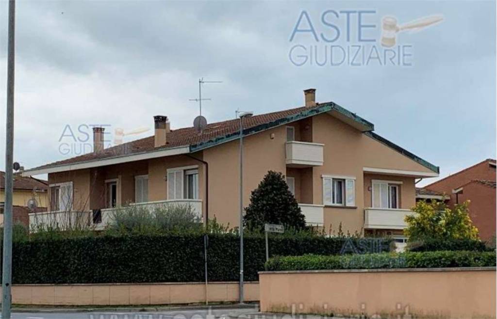casa indipendente in vendita a Santa Croce sull'Arno