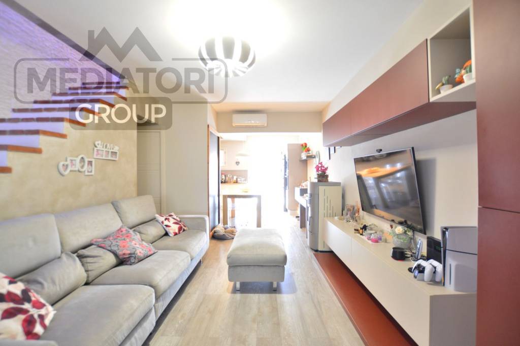 casa indipendente in vendita a Santa Croce sull'Arno