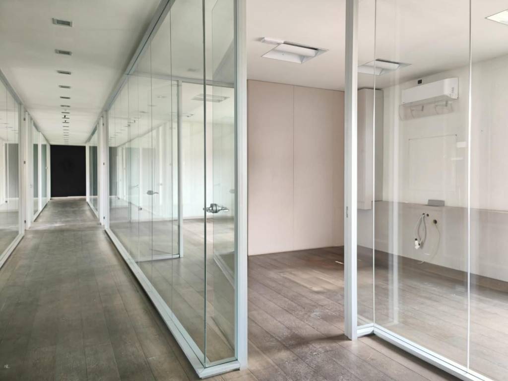 locale commerciale in vendita a Santa Croce sull'Arno