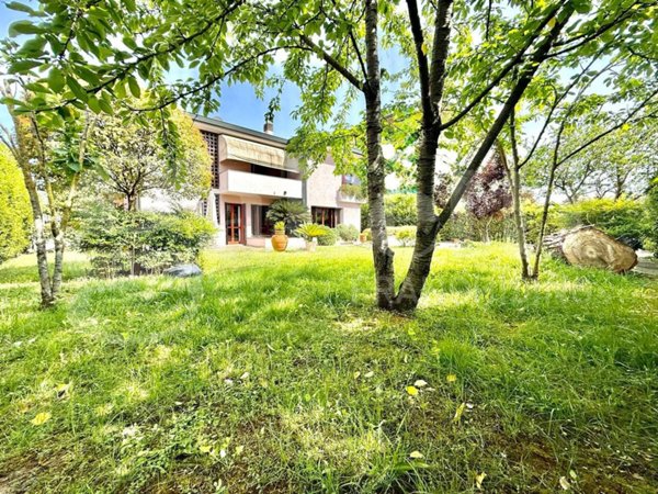 casa indipendente in vendita a Santa Croce sull'Arno