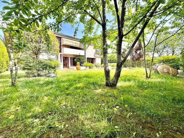 casa indipendente in vendita a Santa Croce sull'Arno