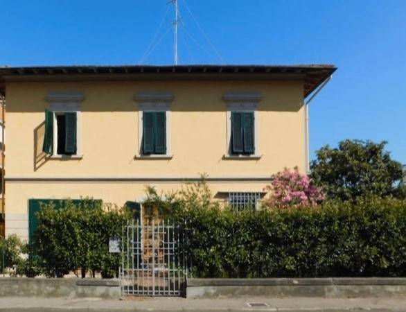 casa indipendente in vendita a Santa Croce sull'Arno