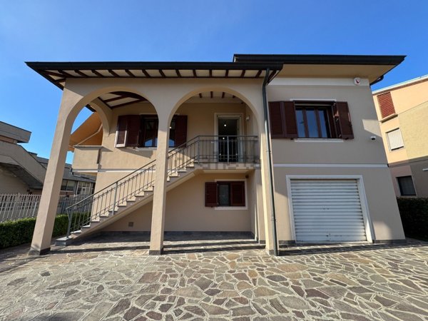 casa indipendente in vendita a Santa Croce sull'Arno