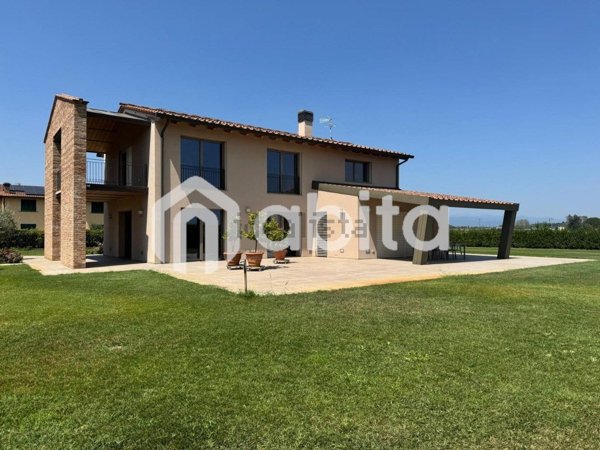 casa indipendente in vendita a Santa Croce sull'Arno