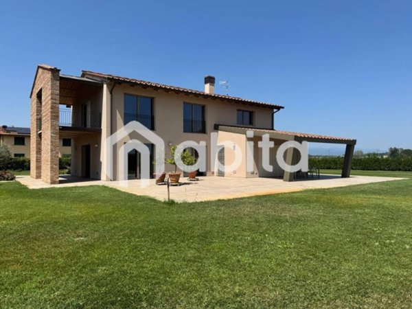 casa indipendente in vendita a Santa Croce sull'Arno