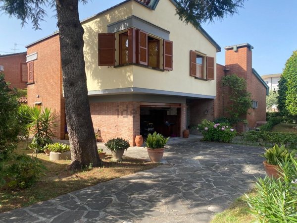 casa indipendente in vendita a Santa Croce sull'Arno