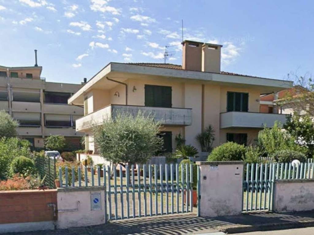 casa indipendente in vendita a Santa Croce sull'Arno
