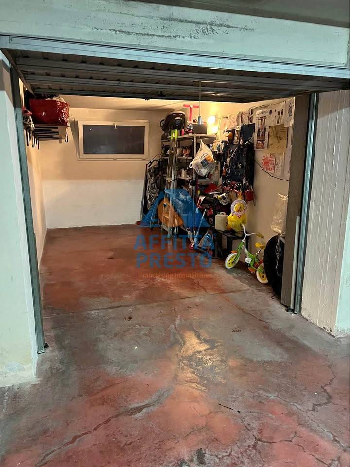box auto in vendita a Santa Croce sull'Arno