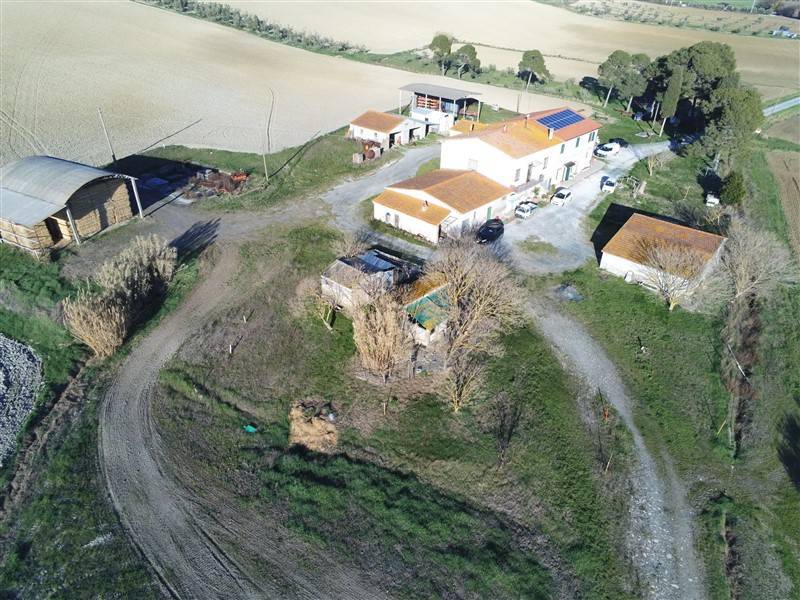 locale commerciale in vendita a Santa Luce in zona Pomaia