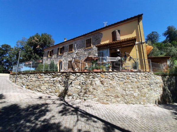 appartamento in vendita a Santa Luce in zona Pomaia