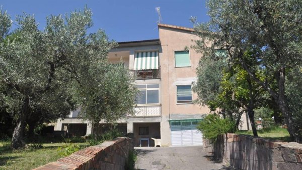 casa indipendente in vendita a Santa Luce in zona Pastina