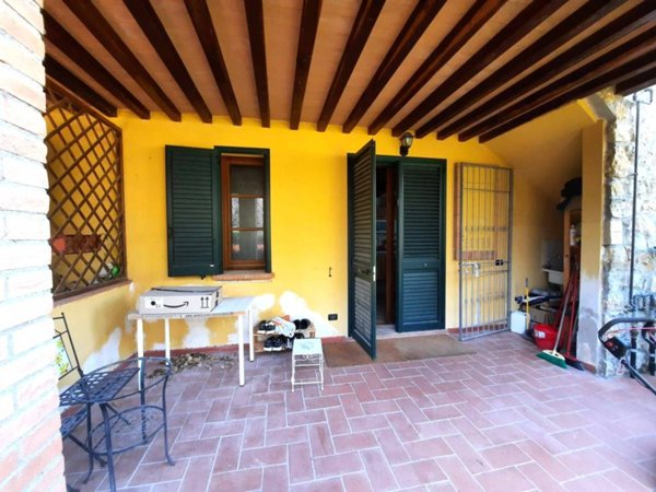 appartamento in vendita a Santa Luce in zona Pomaia