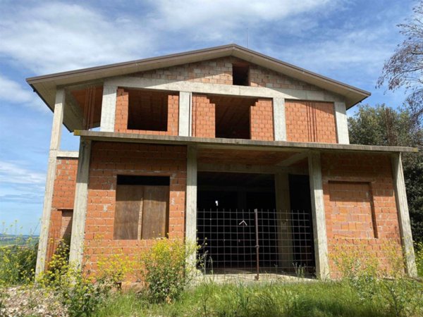 casa indipendente in vendita a Santa Luce in zona Pastina