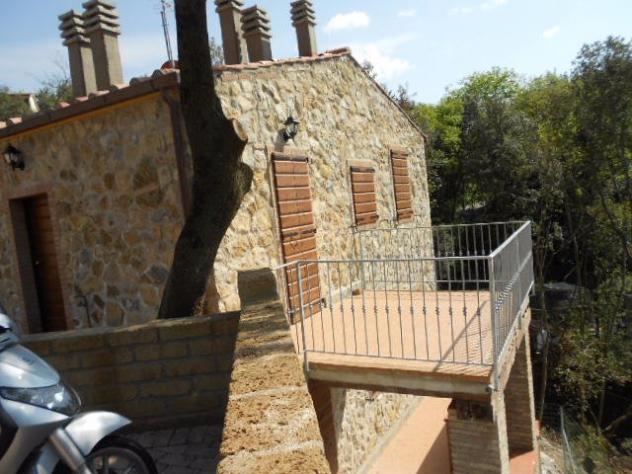 casa indipendente in vendita a Santa Luce in zona Pastina