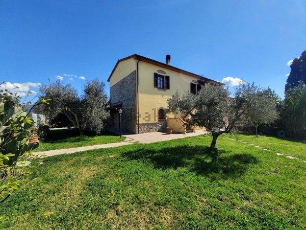 casa indipendente in vendita a Santa Luce
