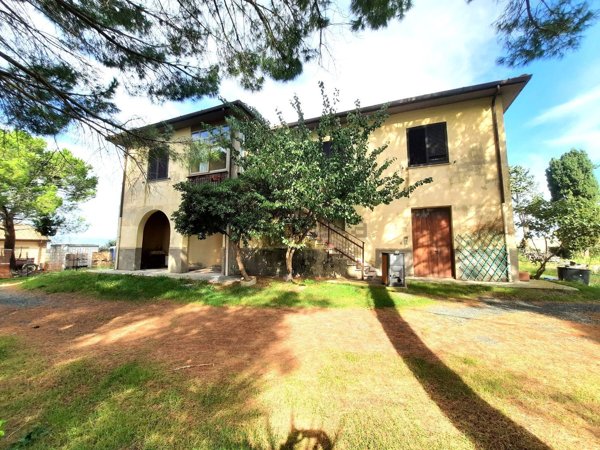 casa indipendente in vendita a Santa Luce