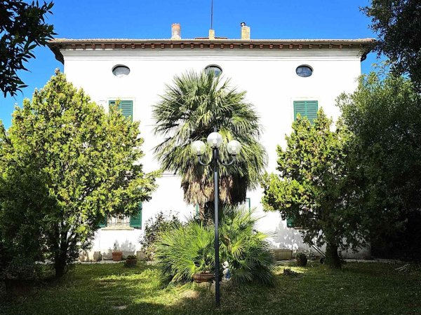 casa indipendente in vendita a Santa Luce in zona Pomaia