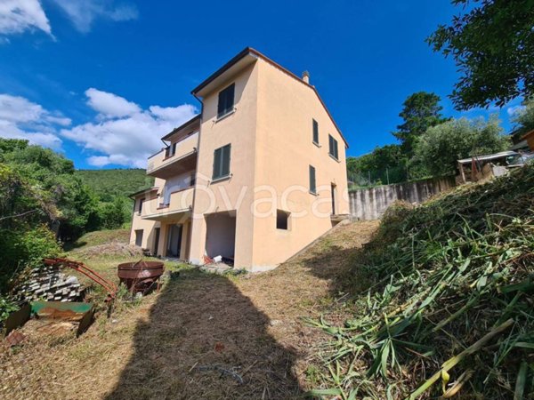 appartamento in vendita a Santa Luce in zona Pomaia