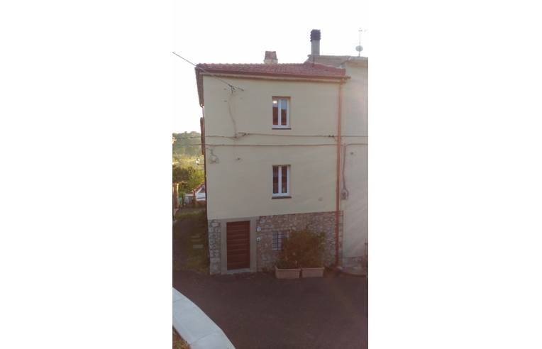 casa indipendente in vendita a Santa Luce in zona Pomaia