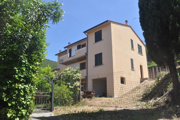 appartamento in vendita a Santa Luce in zona Pomaia