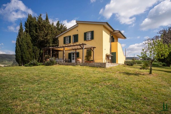 casa indipendente in vendita a Santa Luce