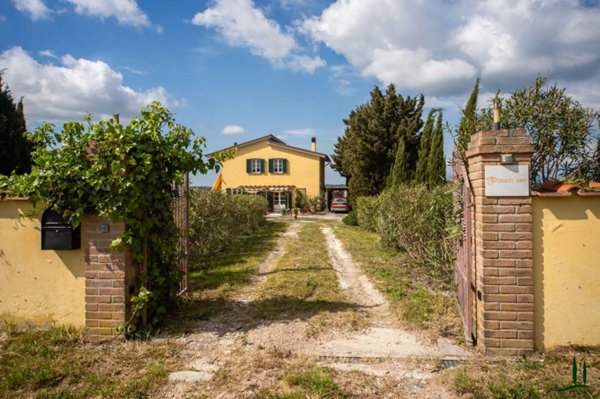 casa indipendente in vendita a Santa Luce