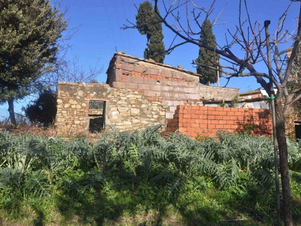 casa indipendente in vendita a Santa Luce in zona Pastina