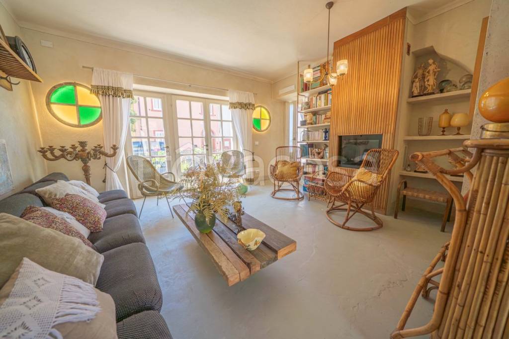 casa indipendente in vendita a Santa Luce in zona Pastina