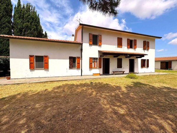 casa indipendente in vendita a Santa Luce in zona Pieve di Santa Luce