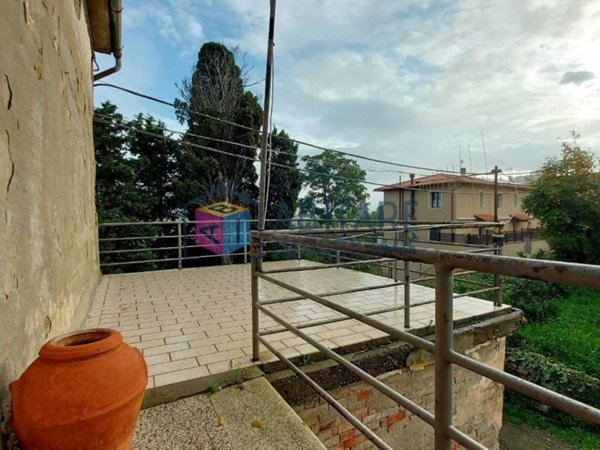 casa indipendente in vendita a Santa Luce in zona Pieve di Santa Luce