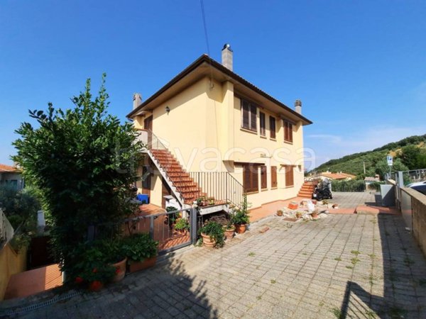 appartamento in vendita a Santa Luce in zona Pomaia