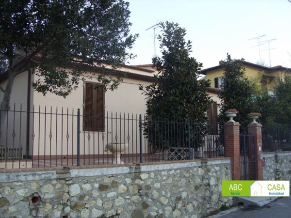 casa indipendente in vendita a Santa Luce in zona Pastina