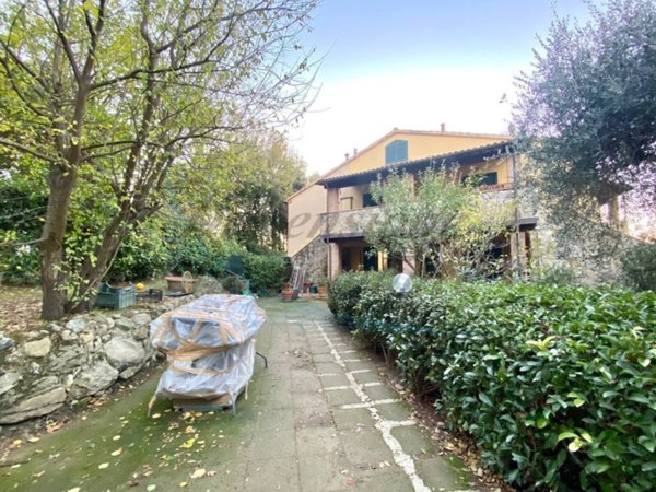 appartamento in vendita a Santa Luce in zona Pomaia