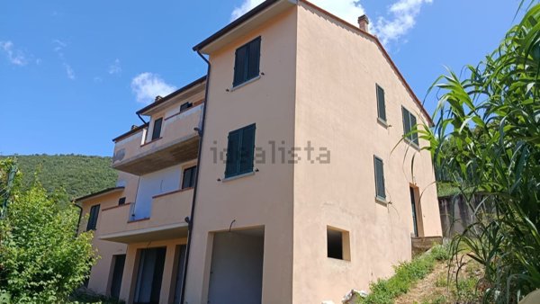 appartamento in vendita a Santa Luce in zona Pomaia