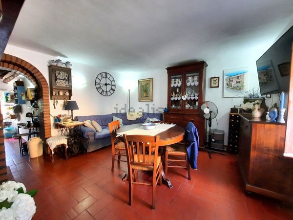 appartamento in vendita a Santa Luce in zona Pomaia