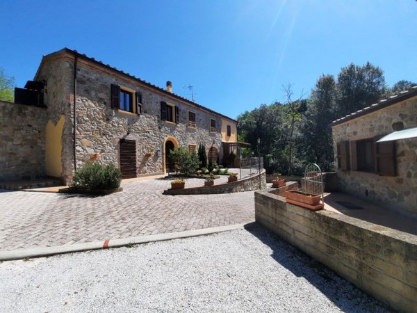 appartamento in vendita a Santa Luce in zona Pomaia