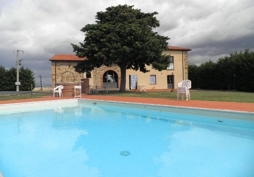 appartamento in vendita a Santa Luce in zona Pomaia