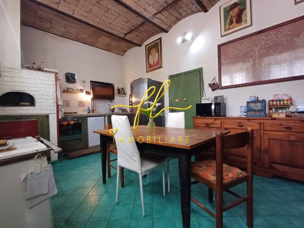 appartamento in vendita a Santa Luce in zona Pomaia