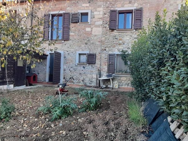 appartamento in vendita a Santa Luce in zona Pomaia