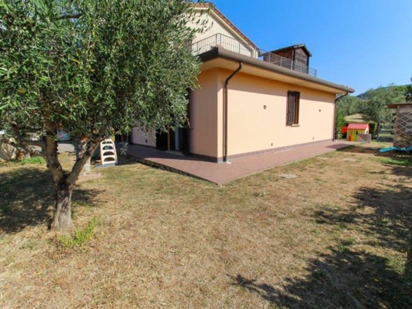 casa indipendente in vendita a Santa Luce