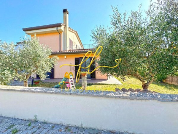 casa indipendente in vendita a Santa Luce