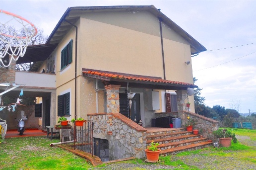 appartamento in vendita a Santa Luce in zona Pastina