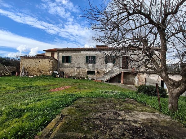 casale in vendita a Santa Luce in zona Pieve di Santa Luce