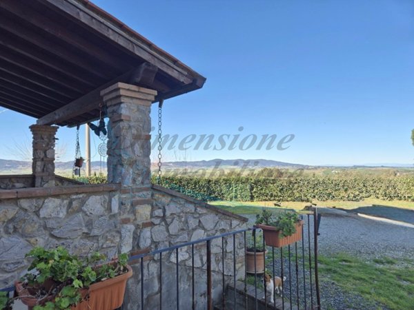 appartamento in vendita a Santa Luce in zona Pomaia