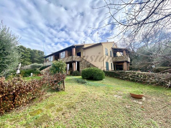 appartamento in vendita a Santa Luce in zona Pomaia