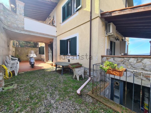 appartamento in vendita a Santa Luce in zona Pomaia