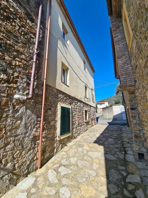 appartamento in vendita a Santa Luce in zona Pomaia