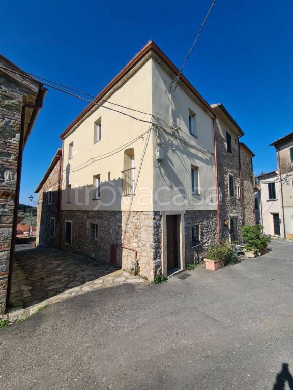 casa indipendente in vendita a Santa Luce in zona Pomaia