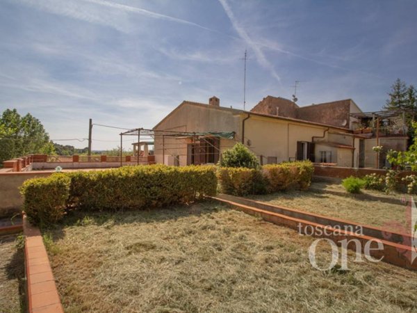 appartamento in vendita a Santa Luce in zona Pomaia