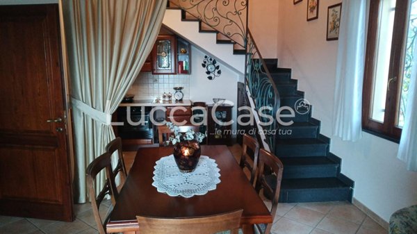 casa indipendente in vendita a Santa Luce in zona Pastina